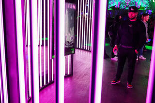 Cách làm giàu từ tác phẩm nghệ thuật kỹ thuật số của vị “vua Meta” người Ấn Độ