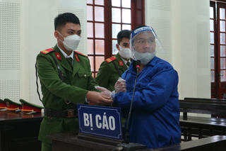 Nỗi đau và lòng vị tha của bố mẹ vợ đối với tội ác của con rể