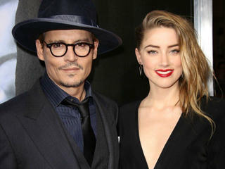 Amber Heard gặp “bão” tẩy chay trong lúc vướng kiện tụng với chồng cũ