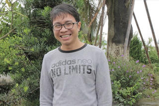 Chàng trai kiếm tiền tỷ nhờ 'bỏ bằng Đại học'