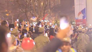 Hình ảnh lay động lòng du khách của người Việt dịp Thượng đỉnh Triều - Mỹ