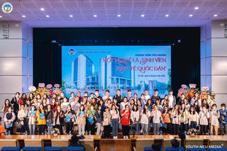 Độc đáo Chương trình trải nghiệm “Một ngày là sinh viên Kinh tế Quốc dân"