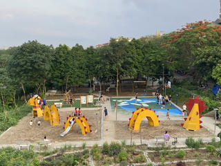 'Biến' bãi rác hôi thối thành công viên rừng giữa lòng Hà Nội