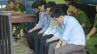 Nhóm “đại bàng” buồng giam đánh chết phạm nhân HIV lãnh án
