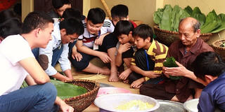 Lấy nhà làm "thiên đường" sách cho trẻ nhỏ