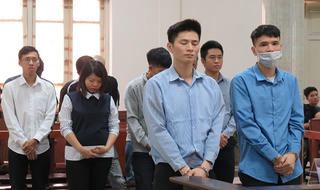 Chiếm đoạt gần 3 triệu USD, ông chủ sàn vàng lĩnh án