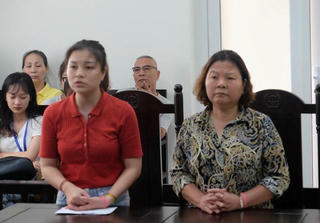 Nữ giáo viên xinh đẹp đánh người bị tăng án