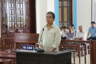 Tử hình người con trai sát hại mẹ già mù lòa