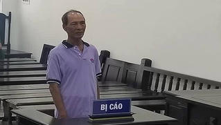 Vì sao người đàn ông 'đẩy' gái bán dâm vào 'lầu xanh' xứ người được giảm án?