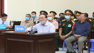Xét xử cựu Thứ trưởng Bộ Quốc phòng: Luật sư xuất trình tài liệu, chứng cứ mới