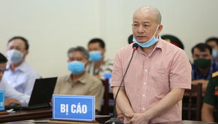 Bị cáo buộc lừa đảo chiếm đoạt hơn 525 tỷ đồng của QCHQ, Út “trọc” khai gì tại tòa?