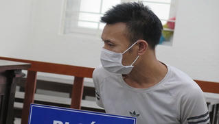 Đi tù vì muốn trả thù dì vợ