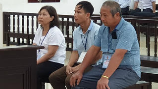 Vụ lợi dụng chức vụ ở Ba Vì: Nữ bị cáo khẳng định bản thân không có hành vi làm trái công vụ hay vụ lợi