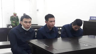 Mua tiền giả qua Facebook để tiêu thụ, 3 thanh niên lĩnh án