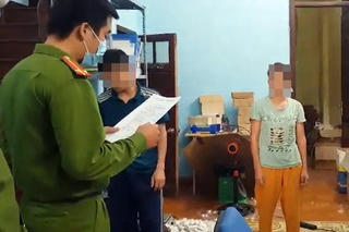 Phát hiện đường dây sản xuất gần 1 tấn mỹ phẩm giả ở Hà Nội