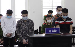 Nổi máu yêng hùng, 4 thanh niên nhận án nặng