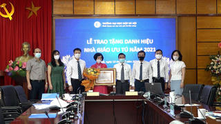 Đại học Luật Hà Nội tổ chức Hội nghị giao ban, công bố nhiều quyết định quan trọng
