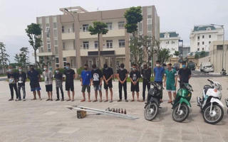 Nhóm thanh niên chuẩn bị "hỗn chiến" bằng bom xăng bị bắt giữ
