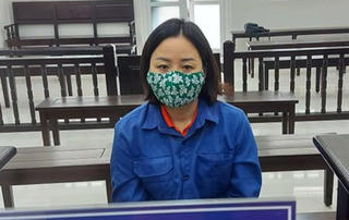 Giả tin nhắn của lãnh đạo bệnh viện để chiếm đoạt tiền