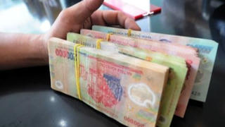 Cùng nhân tình lừa đảo, người phụ nữ gần 50 tuổi nhận 10 năm tù