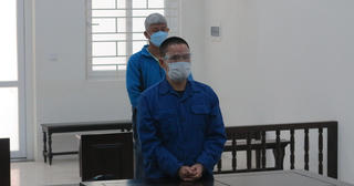 2 người đàn ông lĩnh án vì chiếm đoạt tiền của du khách