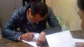 Em trai dùng dao đâm chị gái trọng thương để “đuổi ma” 