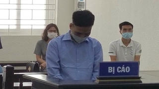 Dùng người đi đường làm bia ngắm bắn, tay súng nhận 12 năm tù