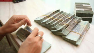 Cô gái mất gần 700 triệu đồng vì 'sàn chứng khoán ảo'