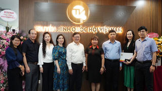 Thứ trưởng Mai Lương Khôi chúc mừng các cơ quan báo chí