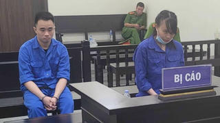 Hành hạ bé gái 18 tháng tuổi bằng chiêu tàn độc, cặp vợ chồng lĩnh án