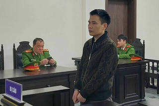 Nhận án tù vì hất cảnh sát lên nắp capo văng xuống đường trọng thương