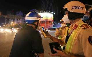 Có nên cấm tài xế có nồng độ cồn khi tham gia giao thông?