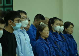 Đường dây đánh bạc gần 1.200 tỷ đồng: Một người phụ nữ "đỏ đen" hơn trăm tỷ đồng