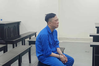 Cựu nhân viên xã lãnh 12 năm tù vì lừa chuyển đổi đất