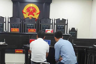 Cán bộ xã lĩnh án vì khiến người dân 'bỗng nhiên được tiền đền bù đất'