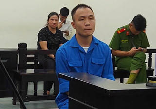 Môi giới hứa hẹn mua được nhà ở xã hội để chiếm đoạt tiền của nhiều người