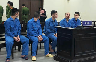 Chế dây chuyền vàng giả, nhóm lừa đảo chiếm đoạt hơn nửa tỷ đồng