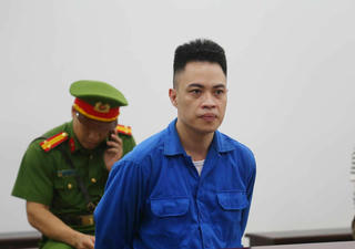 Tài xế xe Lexus đánh nam shipper được trả tự do ngay tại tòa