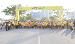Sun Life Việt Nam - Đường chạy Khởi đầu tỏa sáng 2018” thu hút hơn 6000 người tham dự