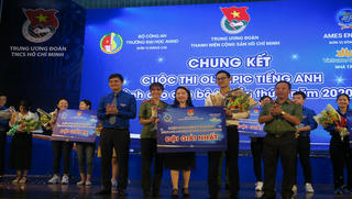 Công chức trẻ Tổng cục Thuế đạt giải nhất cuộc  thi “Olympic Tiếng Anh dành cho cán bộ trẻ lần II năm 2020”.