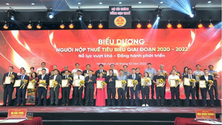 Tôn vinh 138 người nộp thuế tiêu biểu giai đoạn 2020 - 2022