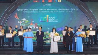 BIDV được vinh danh Top 10 doanh nghiệp bền vững lĩnh vực thương mại - dịch vụ