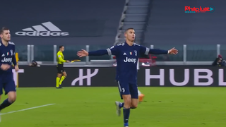 Ronaldo cân bằng kỷ lục cầu thủ ghi nhiều bàn thắng nhất thế giới
