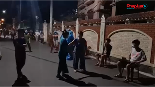 Trắng đêm lấy mẫu xét nghiệm cho người dân TP Vinh