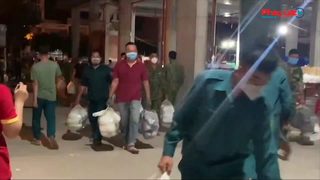 Bình Dương: Xuyên đêm lo thực phẩm cho 720.000 dân ở 11 phường "khóa chặt"