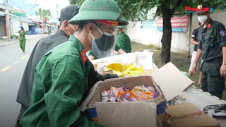 Gần 140.000 hộ dân ở TP.HCM đăng ký 'đi chợ hộ' trong 2 ngày