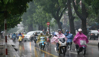 Từ chiều tối nay, miền Bắc mưa dông do không khí lạnh