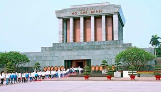 Ngày mai, Lăng Chủ tịch Hồ Chí Minh mở cửa đón đồng bào 