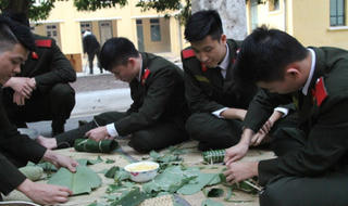 Xuân ấm áp với học viên An ninh trực Tết