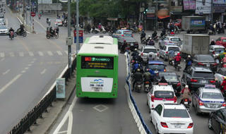 Ngày mai bắt đầu thu tiền vé xe buýt nhanh Hà Nội
